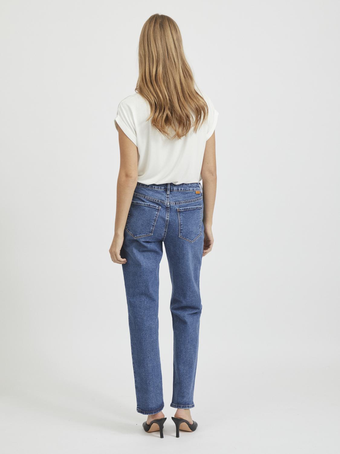 model_shot-back